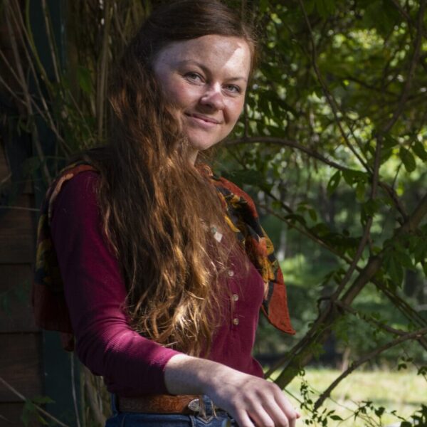 Intro to Picking Old Time Melodies on Guitar with Ashlee Watkins